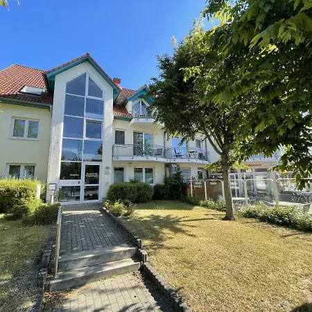 Ariane - Im Sommer Ist Ein Strandkorb Inclusive Zempin